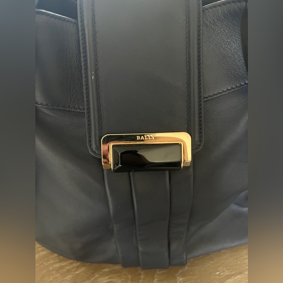 Bally Switzerland Dark Lapis Calf Plain Cochi Handbang - Picture 4 of 16